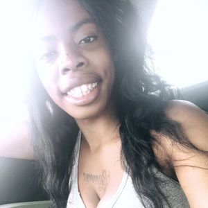 Meet your Posher, Iesha